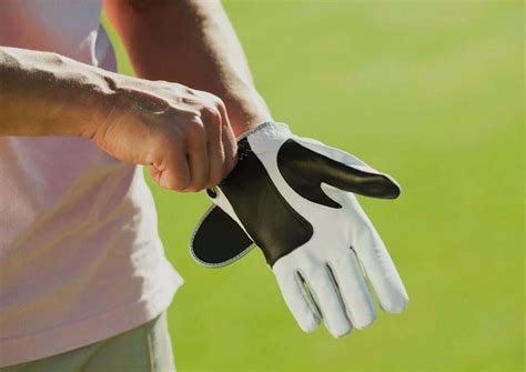 What Hand Do You Wear Golf Glove On and Why Does It Feel Like a Secret Handshake with the Universe?