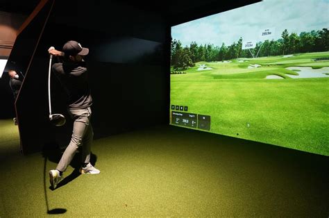 What is the Best Golf Simulator: A Comprehensive Guide to Virtual Golfing Excellence